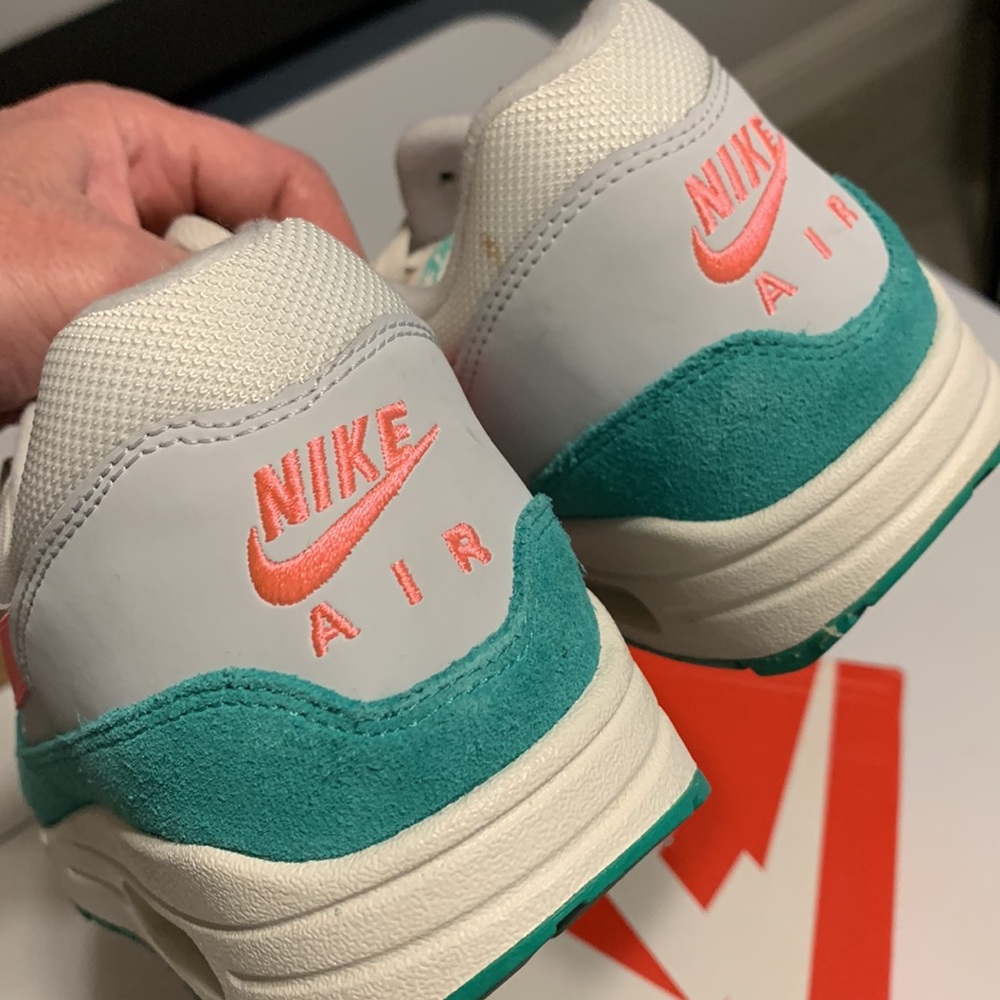 π Used Rare Mens Nike Air Max 1 AkA watermelons - Picture 15 of 16